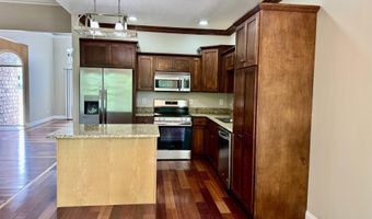 803 Spyglass Hill Dr, Bedford, IN 47421