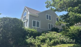 51 Dockside Ln, Belfast, ME 04915