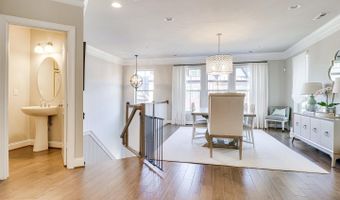 1318 S QUINN St, Arlington, VA 22204