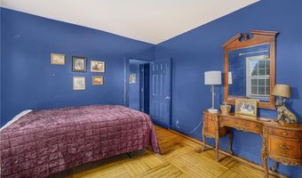 599 E Main Rd, Middletown, RI 02842