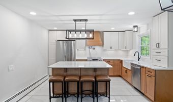 41 Elk Dr, Bedford, NH 03110