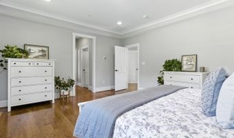 9206 FERNWOOD Rd, Bethesda, MD 20817