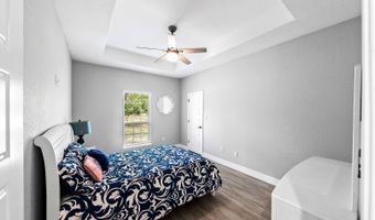 156 Crescent Rdg, Adkins, TX 78101