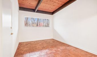 4333 AMERICANA Dr 203, Annandale, VA 22003