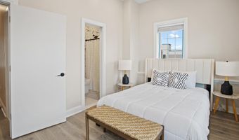 102 S Ocean Ave, Atlantic City, NJ 08401