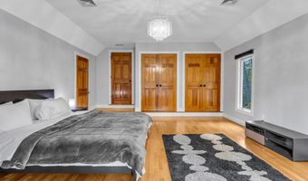 155 Stony Creek Rd, Branford, CT 06405