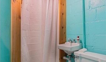 817 Maple St, Alexandria, MN 56308