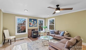 5 Elmore St, Asheville, NC 28804