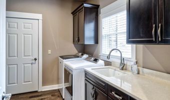 4274 Evergreen Rd 14, Adrian, MI 49221