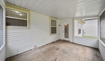 2392 Minerva Park Pl, Columbus, OH 43229