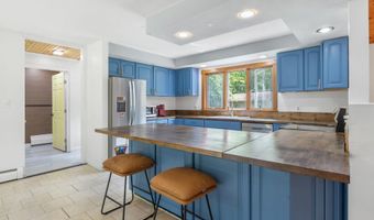 314 Wentworth Rd, Brookfield, NH 03872