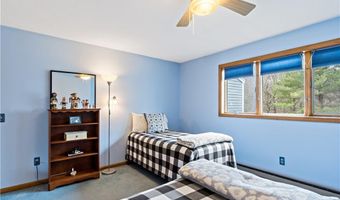 50 S Bay Dr 19, Narragansett, RI 02882