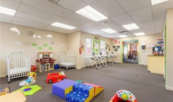 1326 Plainfield St, Cranston, RI 02920
