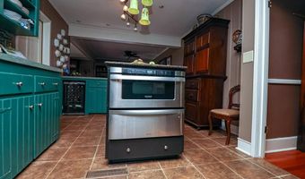 205 Valley Dr, Americus, GA 31709