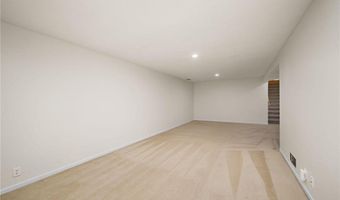 953 Redwood Dr, Apple Valley, MN 55124