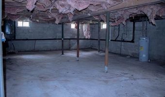 11 Melissa Ct, Albany, NY 12205