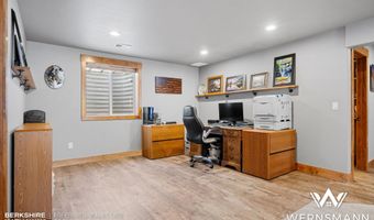 5233 Henning Loop, Casper, WY 82609