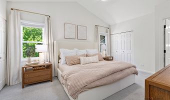 4126 N Yale Ave, Arlington Heights, IL 60004