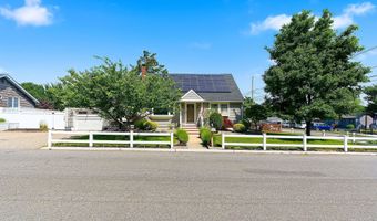 19 Harpoon St, Beachwood, NJ 08722