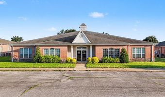 102 SE Executive Dr, Bentonville, AR 72712