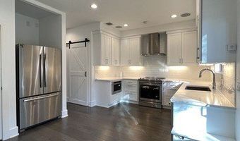 208 GRANDVIEW Pl 4, Alamo Heights, TX 78209