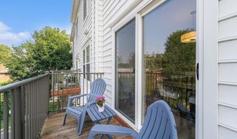 1043 Maiden Ln, Ann Arbor, MI 48105