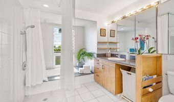 861 Aalapapa Dr, Kailua, HI 96734