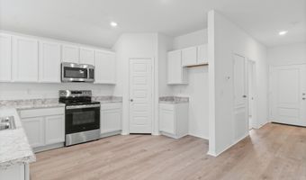 8089 Chesapeake Trl, Bauxite, AR 72011
