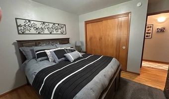 221 1st E St, Bottineau, ND 58318