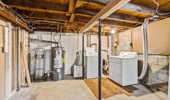 440 Long St, Ashville, OH 43103