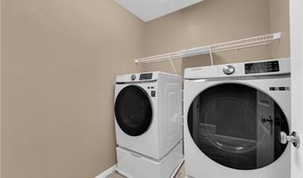 915 Harbor Ave, Henderson, NV 89002