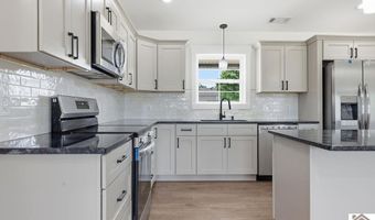 389 Washington Dr, Almo, KY 42020