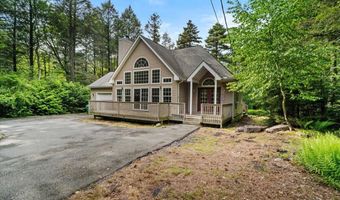 15 Shakespeare Dr, Albrightsville, PA 18210