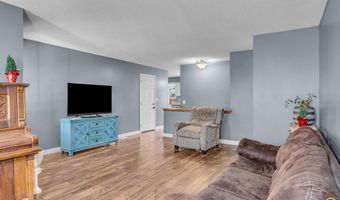 320 Harrison Ct, Auburn, KS 66402