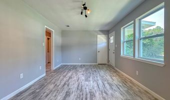 913 Virginia Pl, Bainbridge, GA 39819