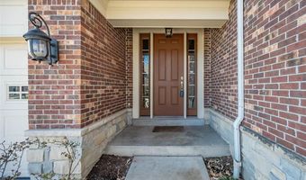 719 Clayton Corners Dr, Ballwin, MO 63011