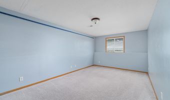 1421 N Lakeside Dr, Andover, KS 67002