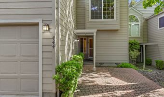444 Lori Ln, Ashland, OR 97520