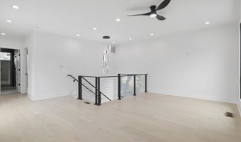 2007 S JOYCE St, Arlington, VA 22202