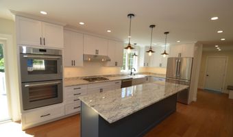 40 Tirrell Hill Rd, Bedford, NH 03110