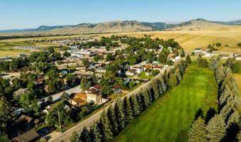 66 Sunset Ave, Buffalo, WY 82834
