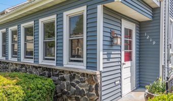 1219 W WINNEBAGO St, Appleton, WI 54914