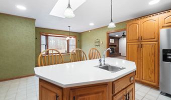 14333 Meranda Rd, Anna, OH 45302