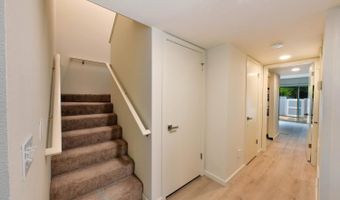 2318 Lakeview Dr, Santa Rosa, CA 95405