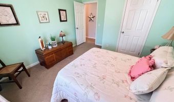 9 Commodore Dr, Biddeford, ME 04005