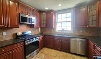 96 Westside Ave, Bergenfield, NJ 07621