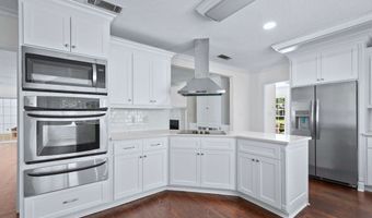 2215 WALLINGTON Dr, Albany, GA 31707
