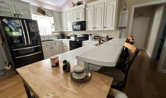 671 Englewood Dr, Abbeville, AL 36310