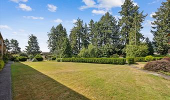 1400 SE LAVA Dr 6, Milwaukie, OR 97222