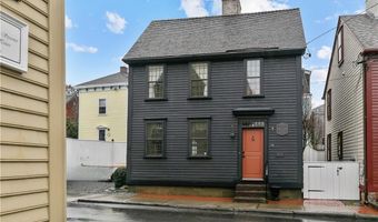 11 Cross St, Newport, RI 02840